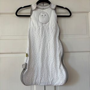 Nested Bean Weighted Baby Sleepsack White Gray Star Print Size 0-6M Small Cotton